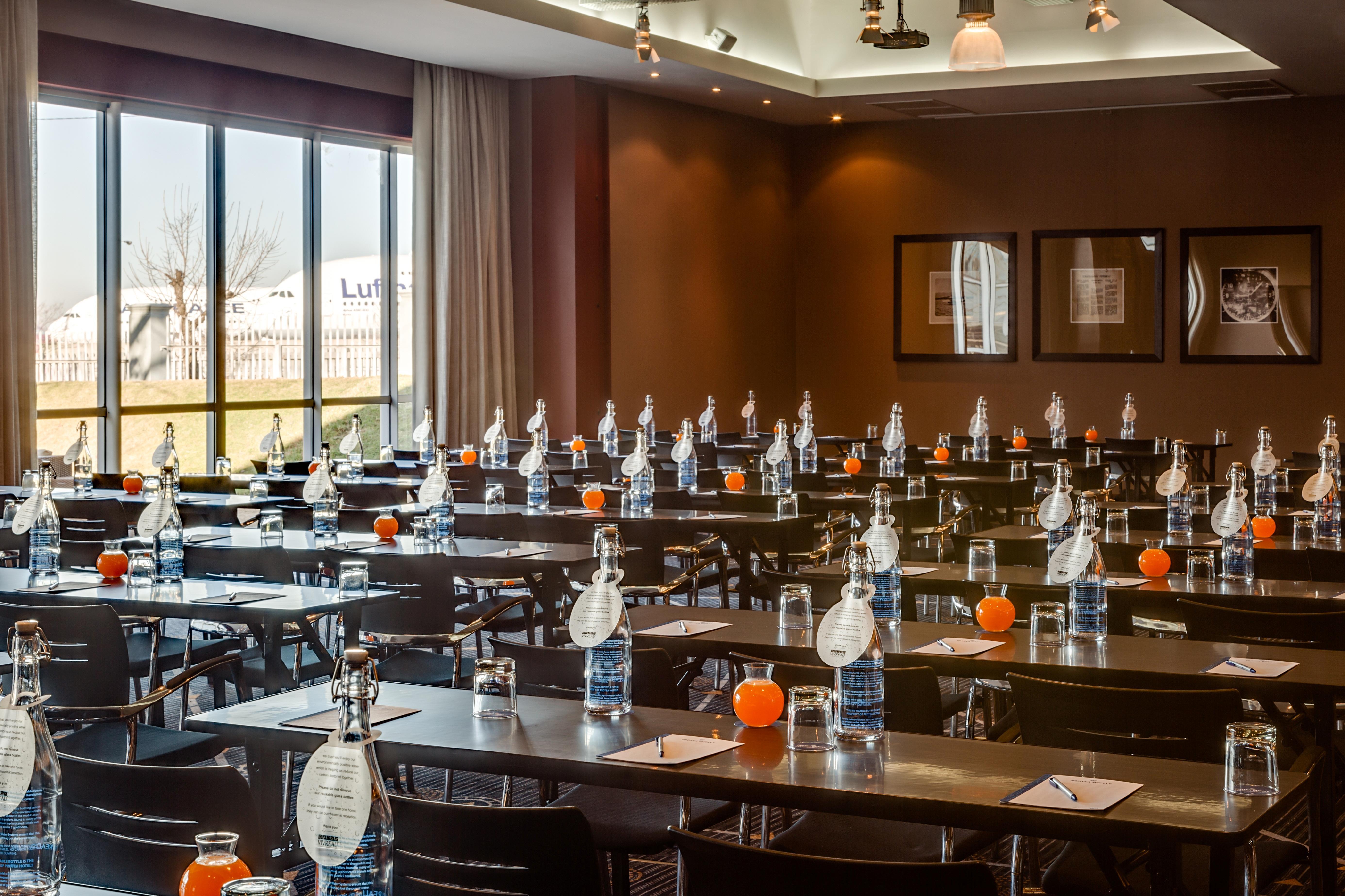 Protea Hotel By Marriott O R Tambo Airport Kempton Park Eksteriør billede
