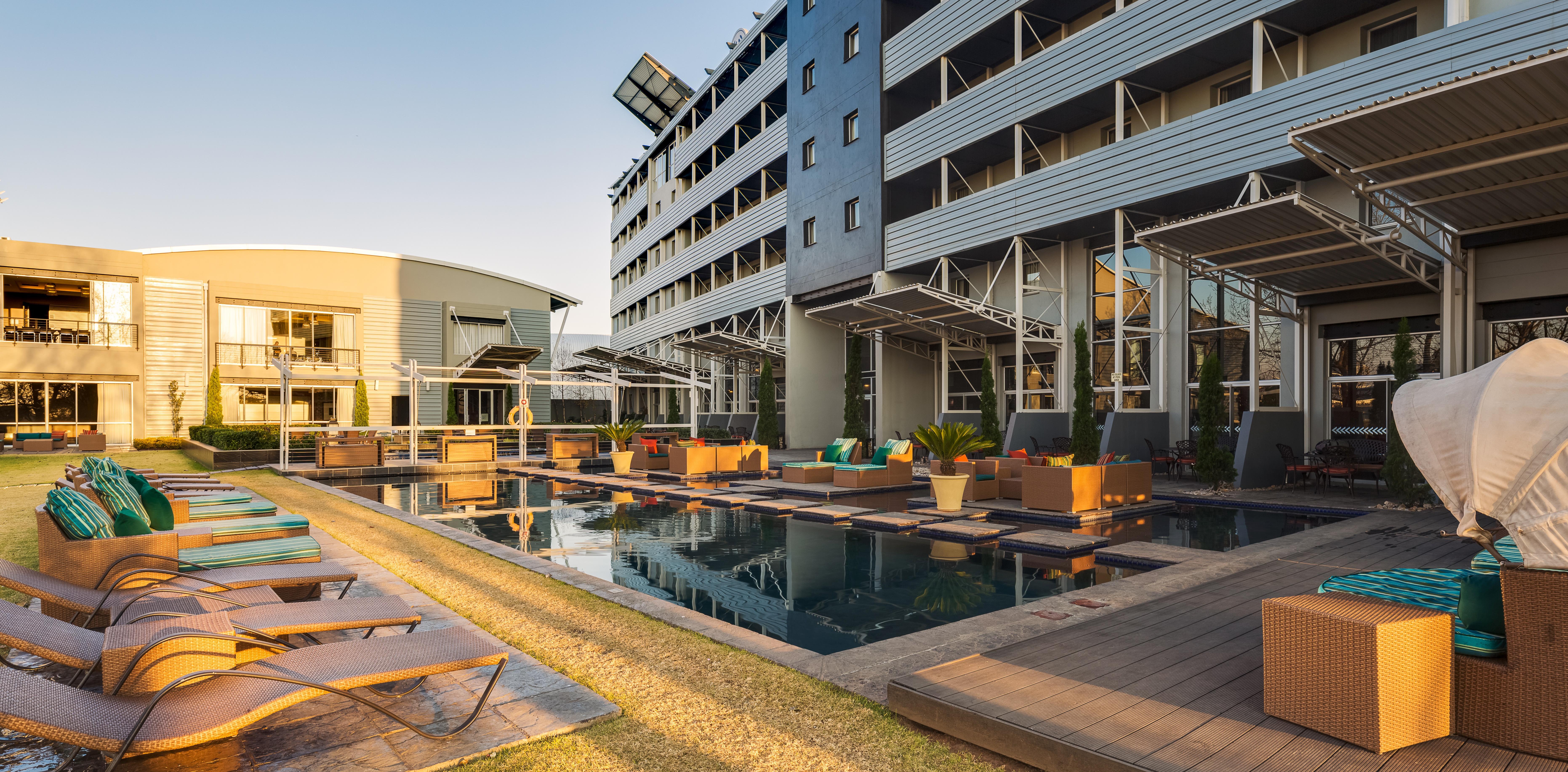 Protea Hotel By Marriott O R Tambo Airport Kempton Park Eksteriør billede