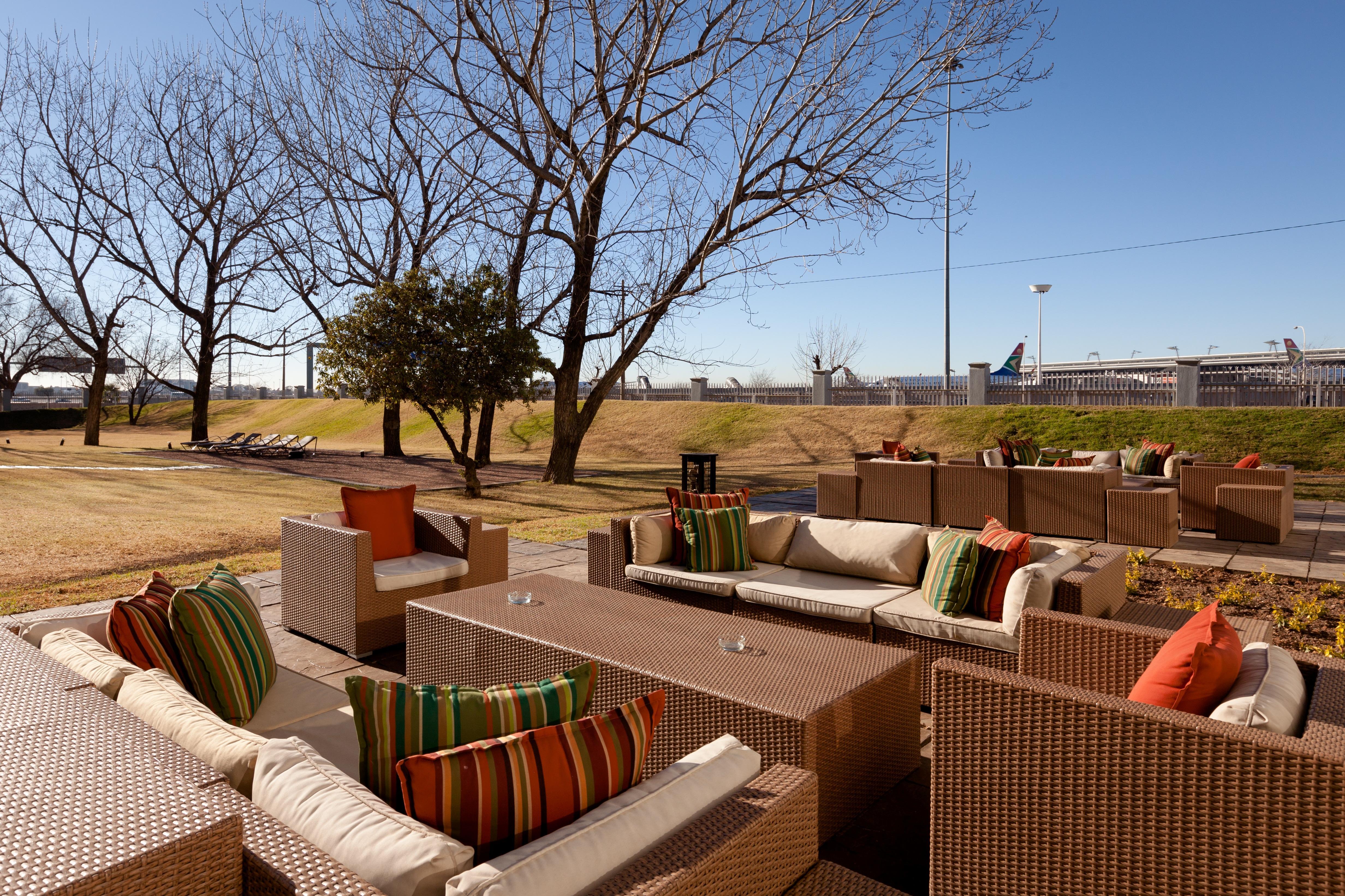 Protea Hotel By Marriott O R Tambo Airport Kempton Park Eksteriør billede