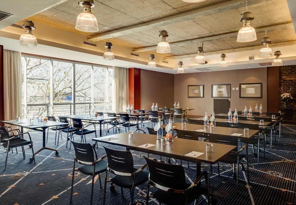 Protea Hotel By Marriott O R Tambo Airport Kempton Park Eksteriør billede
