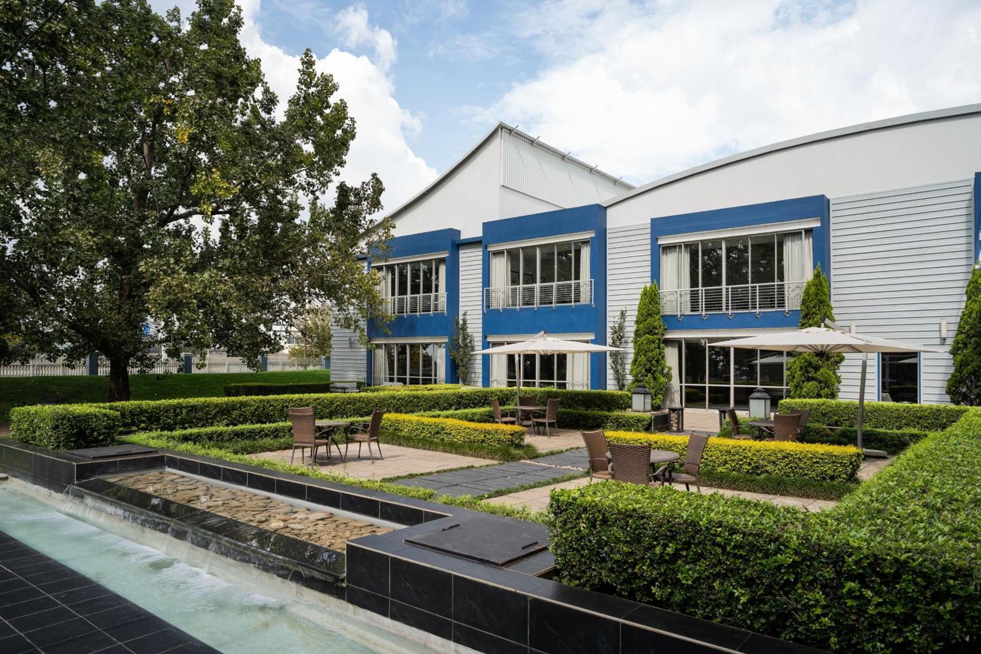 Protea Hotel By Marriott O R Tambo Airport Kempton Park Eksteriør billede