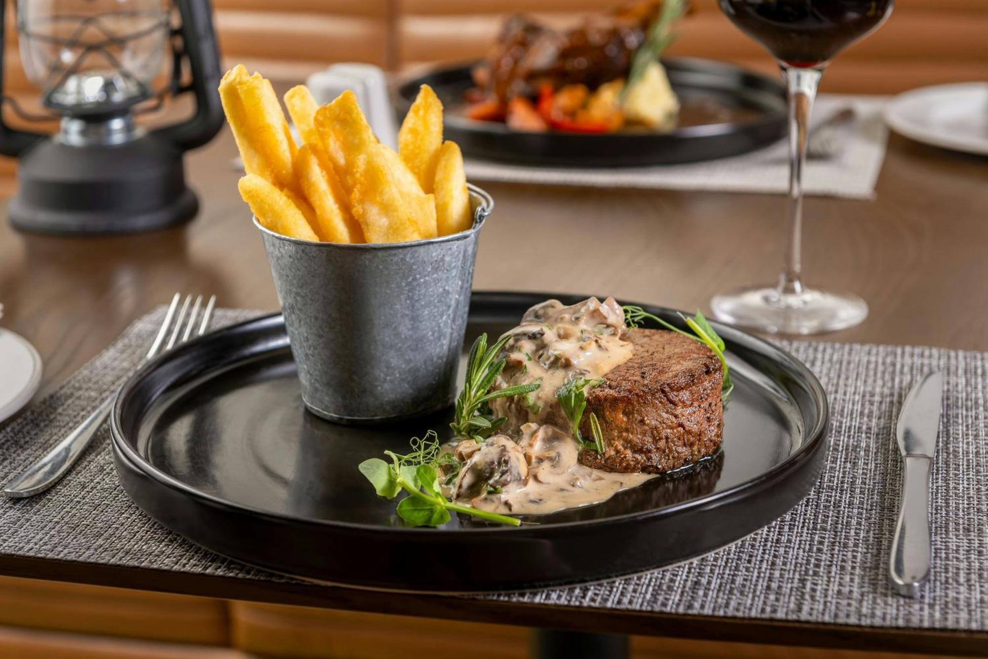 Protea Hotel By Marriott O R Tambo Airport Kempton Park Eksteriør billede