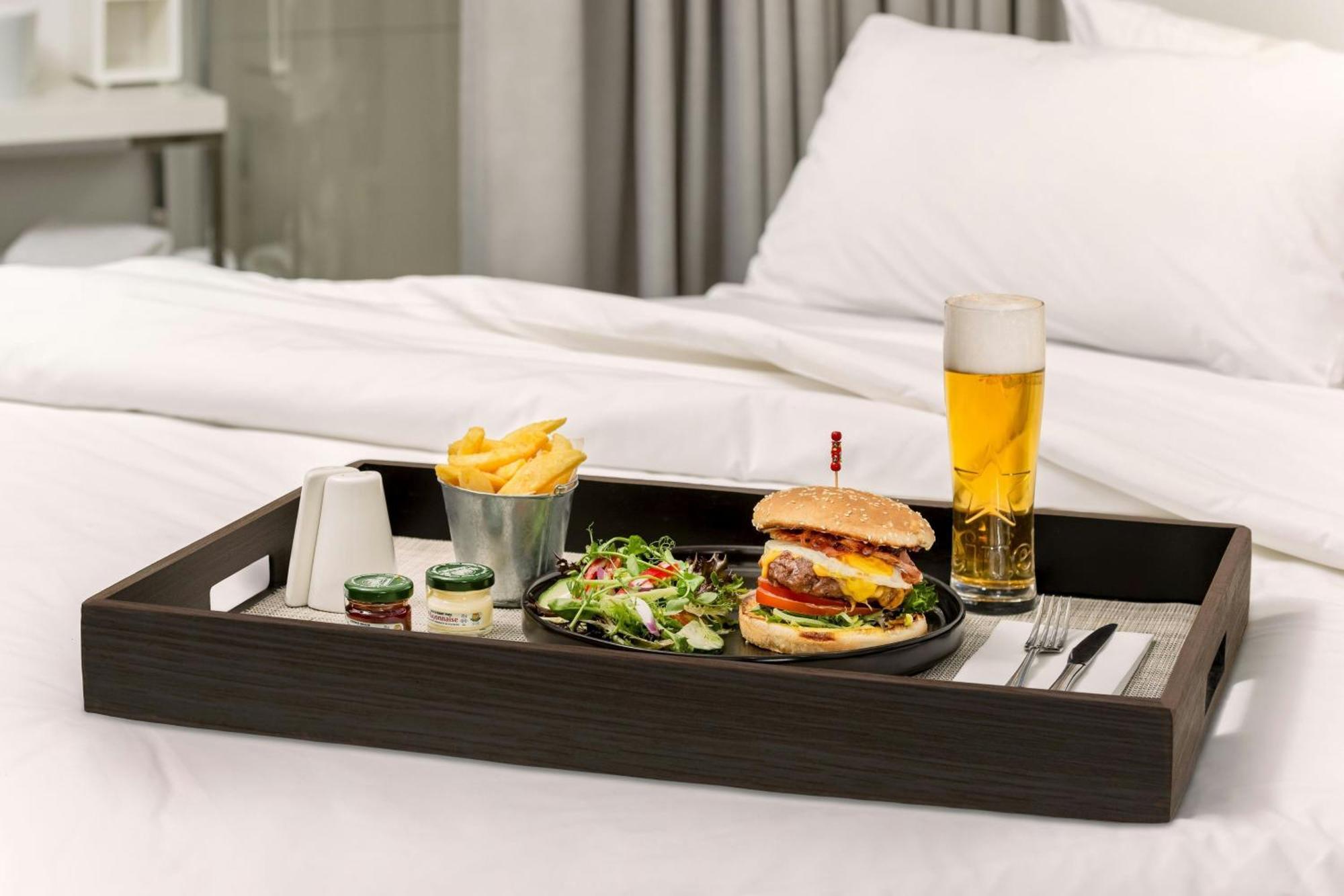 Protea Hotel By Marriott O R Tambo Airport Kempton Park Eksteriør billede